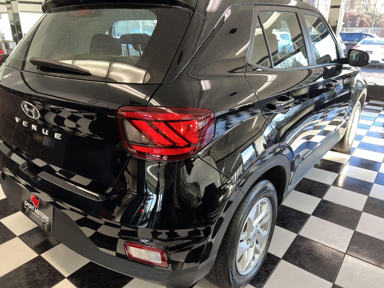 2020 Hyundai Venue Preferred+Apply Play+Heated Steering+CLEAN CARFAX - Photo #40