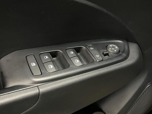 2020 Hyundai Venue Preferred+Apply Play+Heated Steering+CLEAN CARFAX Photo43