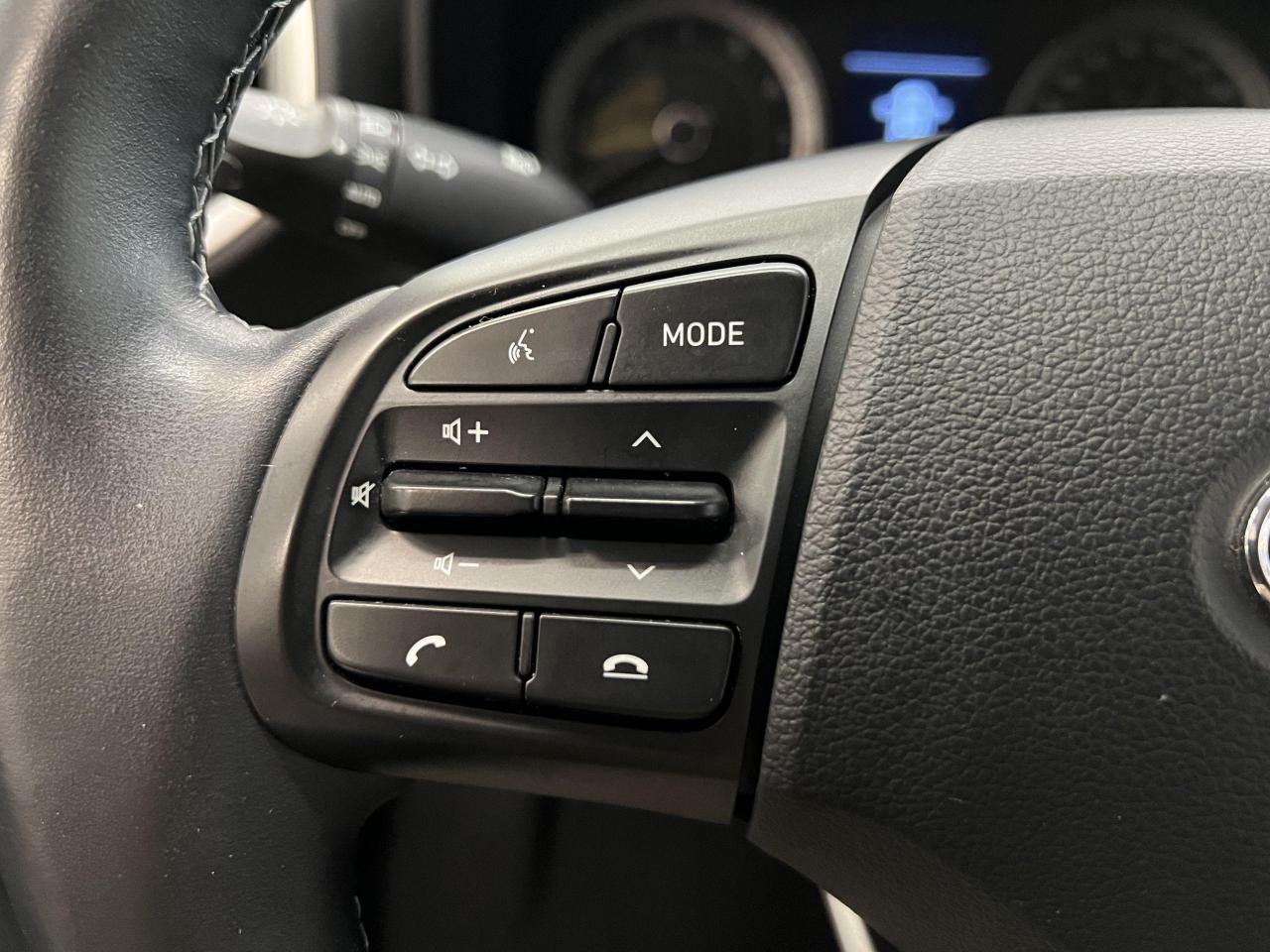 2020 Hyundai Venue Preferred+Apply Play+Heated Steering+CLEAN CARFAX - Photo #45