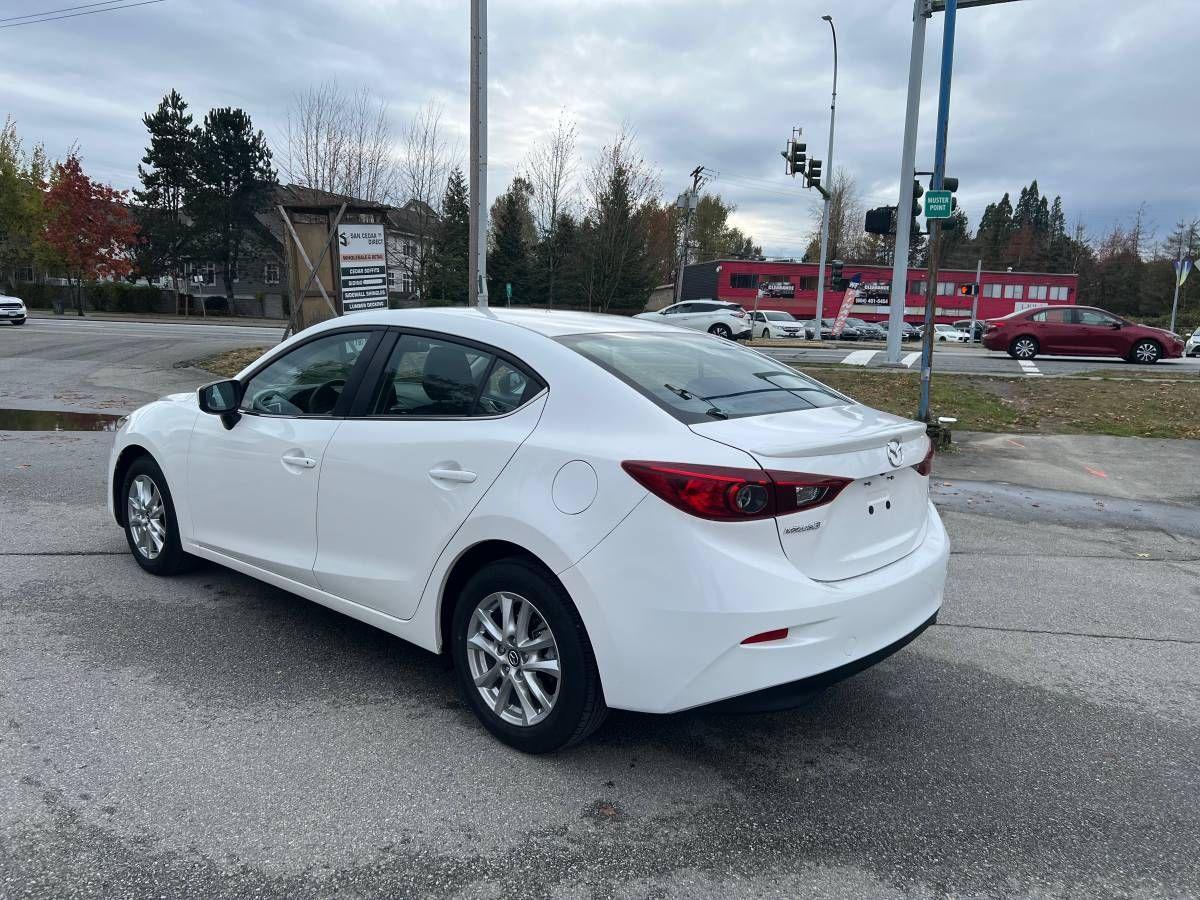 2017 Mazda MAZDA3 4DR SDN AUTO SE - Photo #8