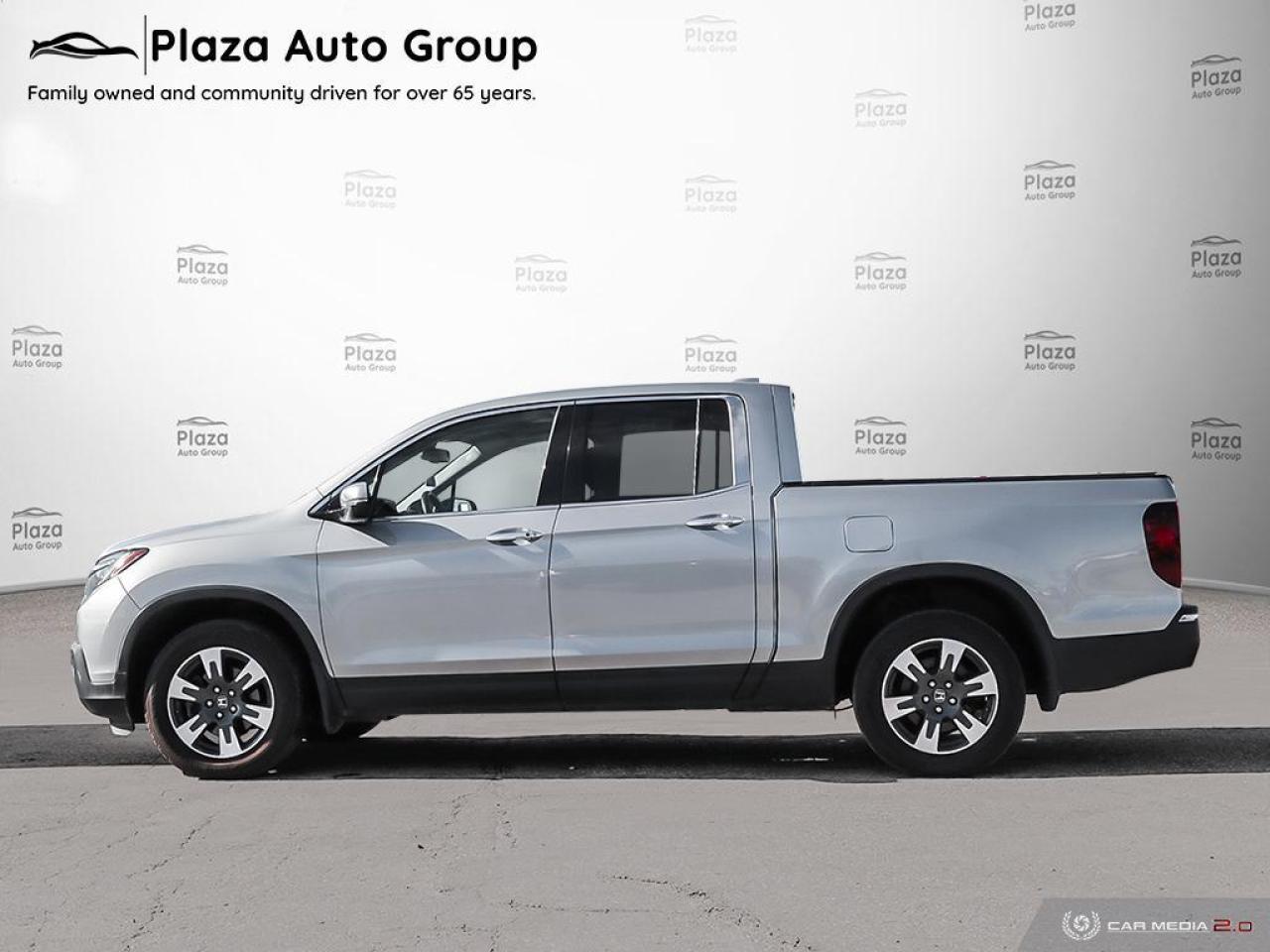 2019 Honda Ridgeline TOURING Photo2
