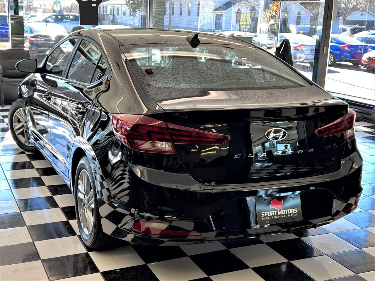 2020 Hyundai Elantra Preferred+ApplePlay+Blind Spot+Camera+CLEAN CARFAX Photo14