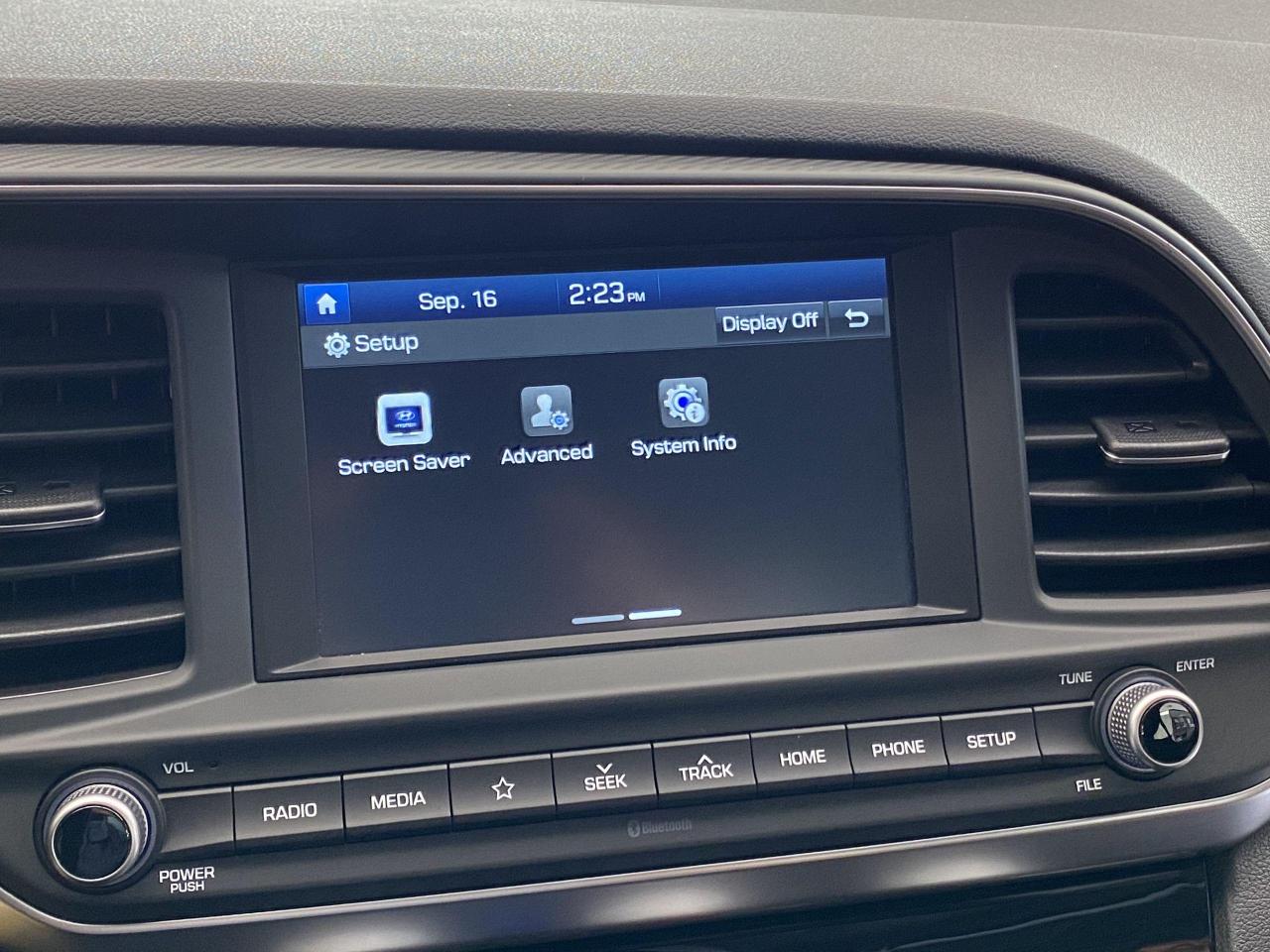 2020 Hyundai Elantra Preferred+ApplePlay+Blind Spot+Camera+CLEAN CARFAX - Photo #31