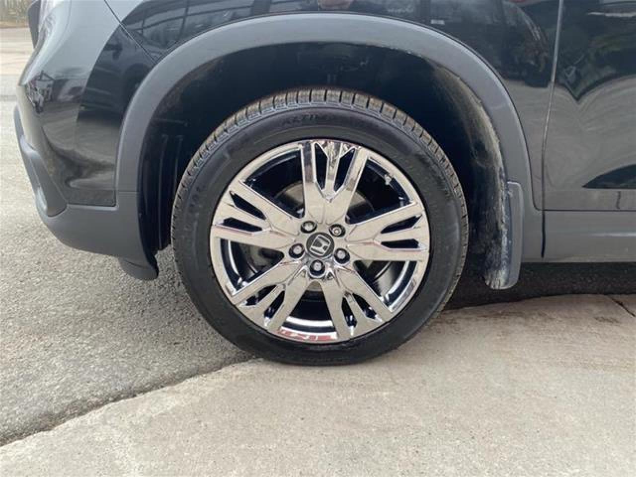 2019 Honda Passport SPORT Photo2