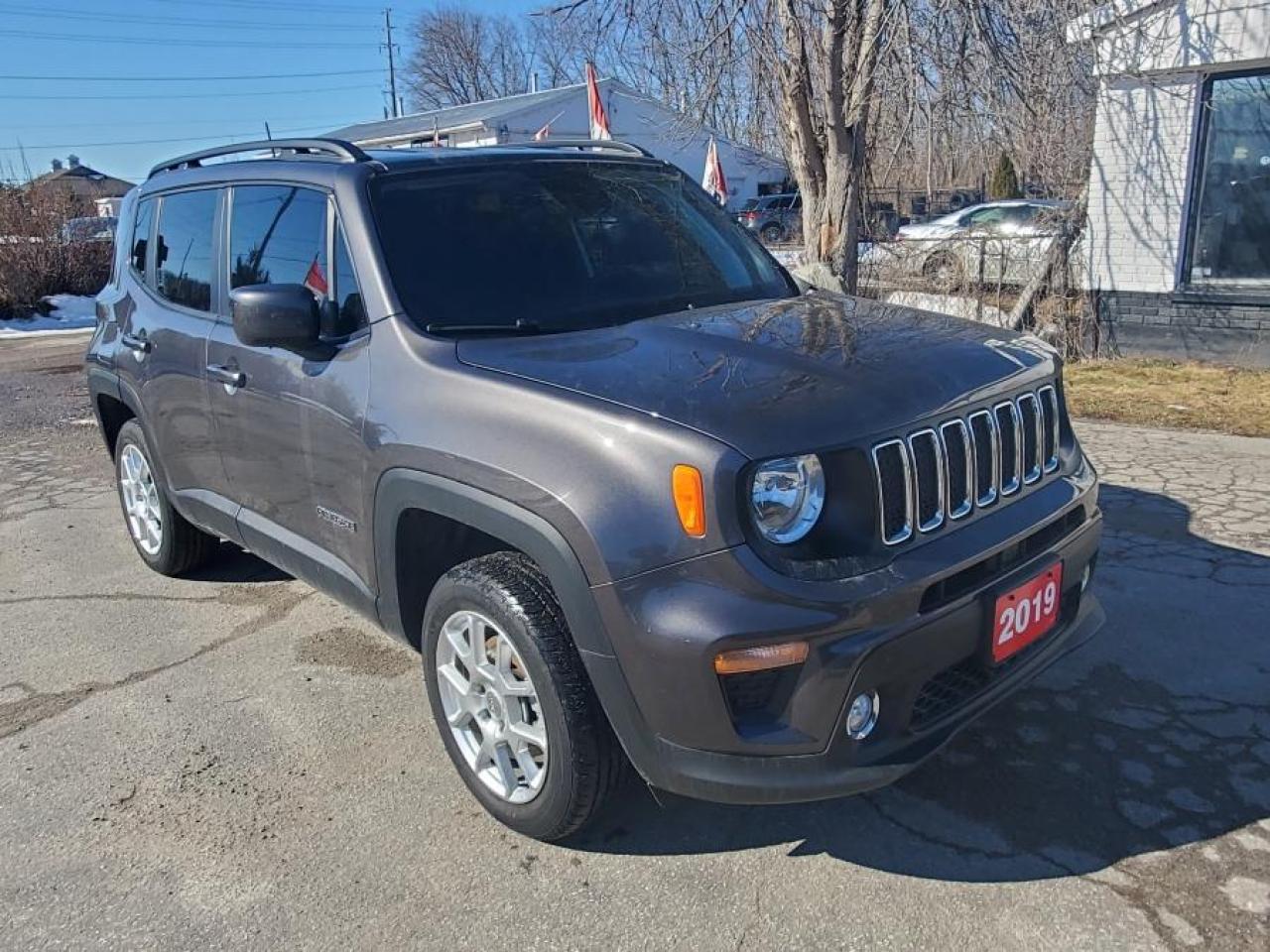 2019 Jeep Renegade Latitude - Photo #1