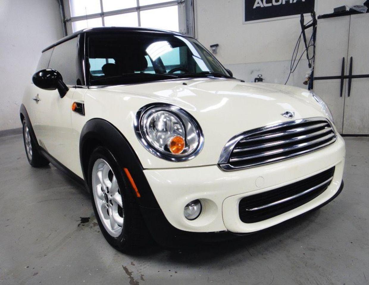 2013 MINI Cooper PANO ROOF,0 CLAIM,6MT,WELL MAINTAIN