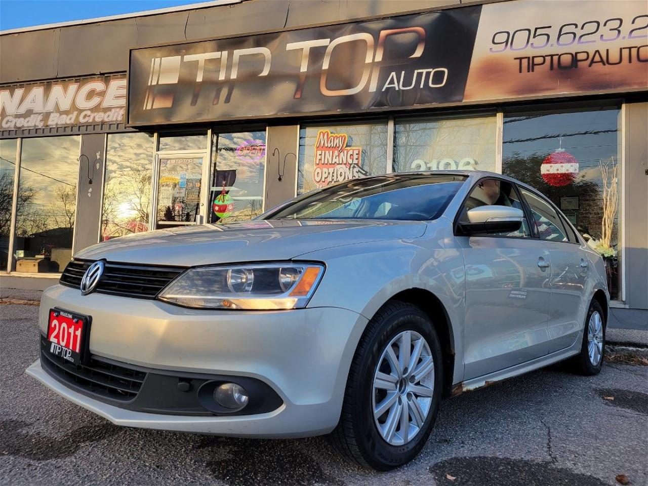 Used 2011 Volkswagen Jetta BASE for sale in Bowmanville, ON