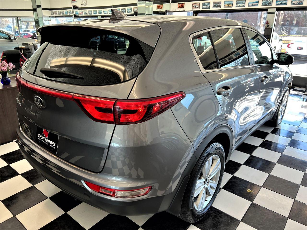 2017 Kia Sportage LX+Camera+Heated Seats+A/C+CLEAN CARFAX Photo4