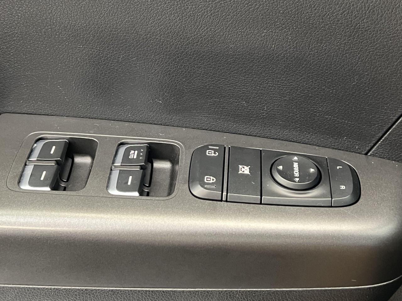 2017 Kia Sportage LX+Camera+Heated Seats+A/C+CLEAN CARFAX Photo41