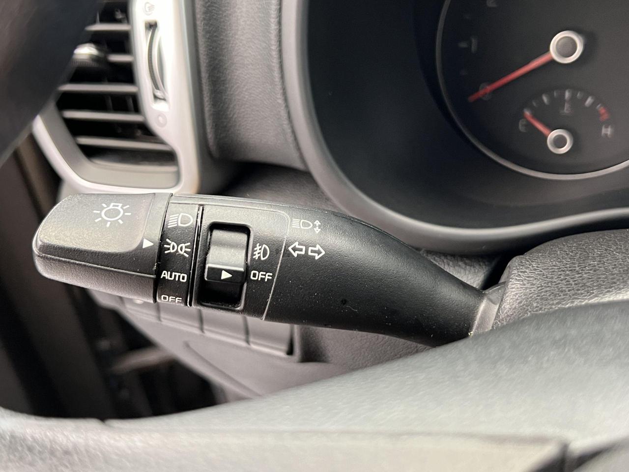 2017 Kia Sportage LX+Camera+Heated Seats+A/C+CLEAN CARFAX - Photo #45