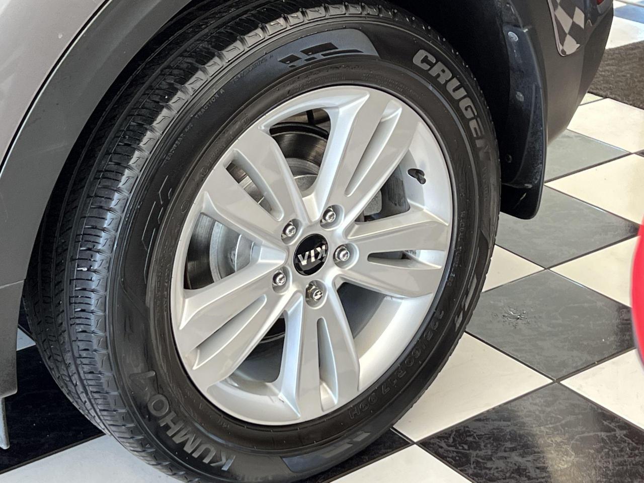 2017 Kia Sportage LX+Camera+Heated Seats+A/C+CLEAN CARFAX - Photo #50