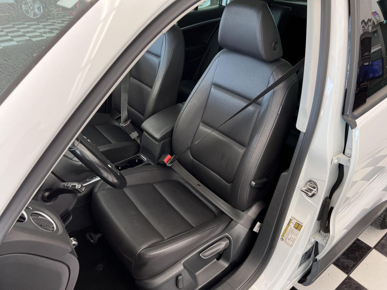 2015 Volkswagen Tiguan Comfortline 4Motion AWD+Camera+Roof+CLEAN CARFAX Photo19