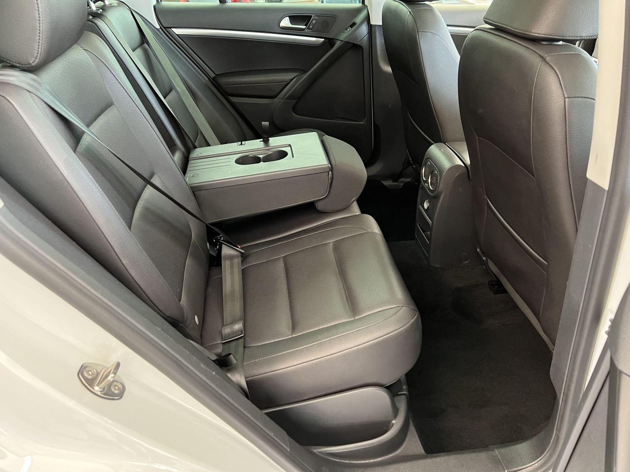 2015 Volkswagen Tiguan Comfortline 4Motion AWD+Camera+Roof+CLEAN CARFAX Photo23