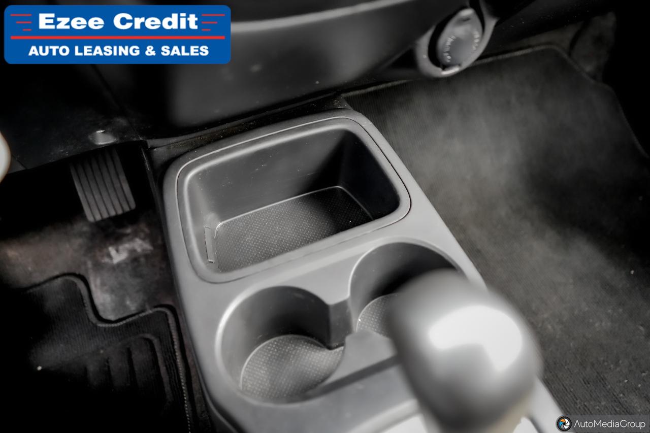 2017 Mitsubishi Mirage ES Photo45