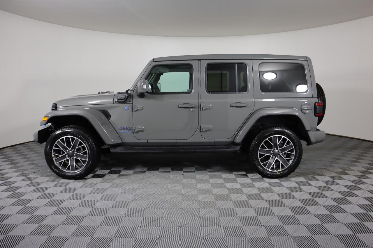 2023 Jeep Wrangler 4xe Sahara Photo3