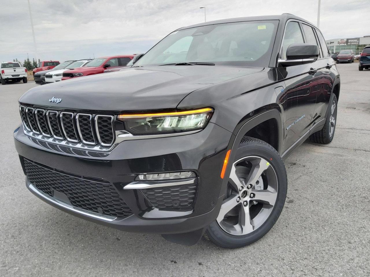 2022 Jeep Grand Cherokee 4xe Photo2
