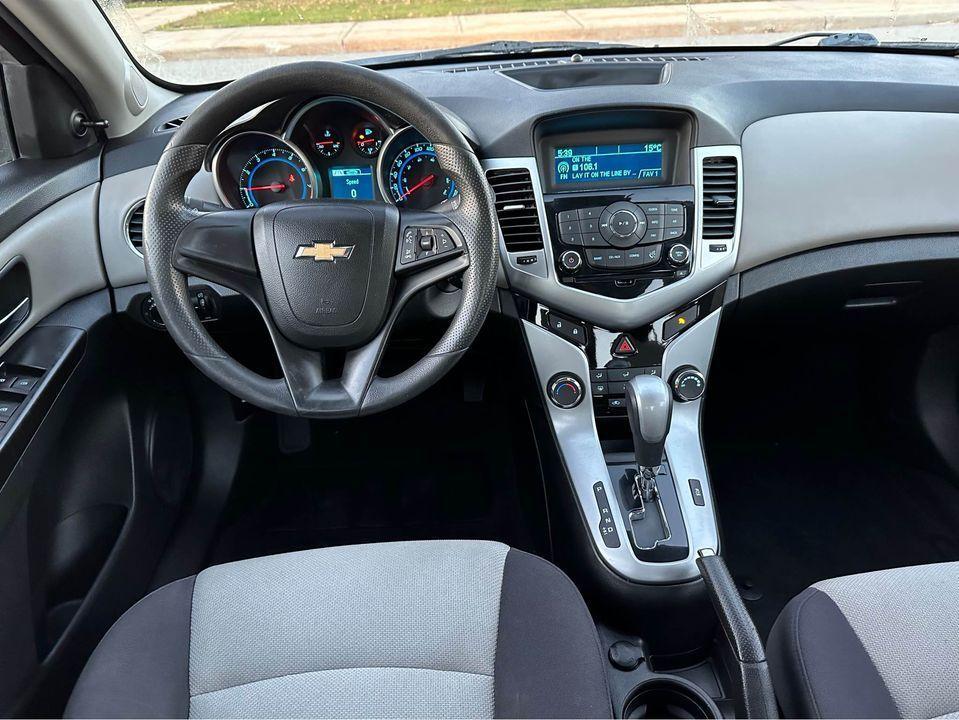 2013 Chevrolet Cruze Safety Certified - Photo #5