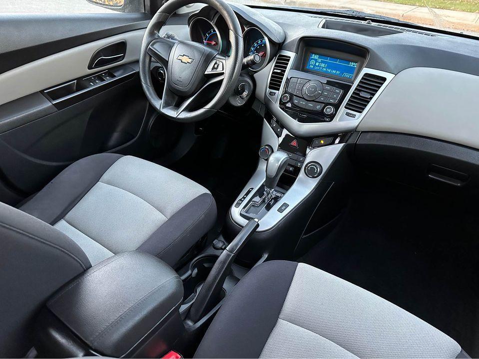 2013 Chevrolet Cruze Safety Certified - Photo #8