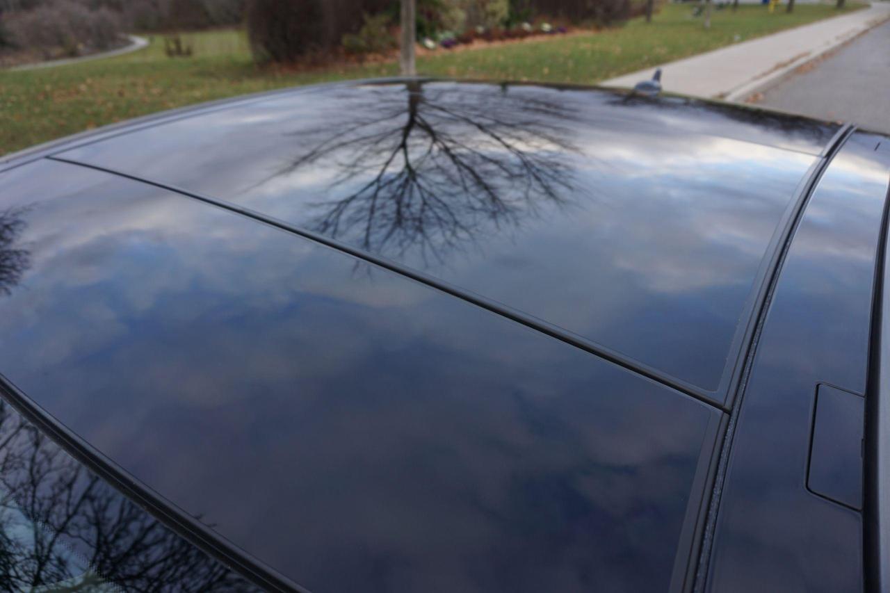 2010 Mercedes-Benz E-Class STUNNING COMBO / LOW KM'S / IMMACULATE / LOCAL CAR - Photo #7