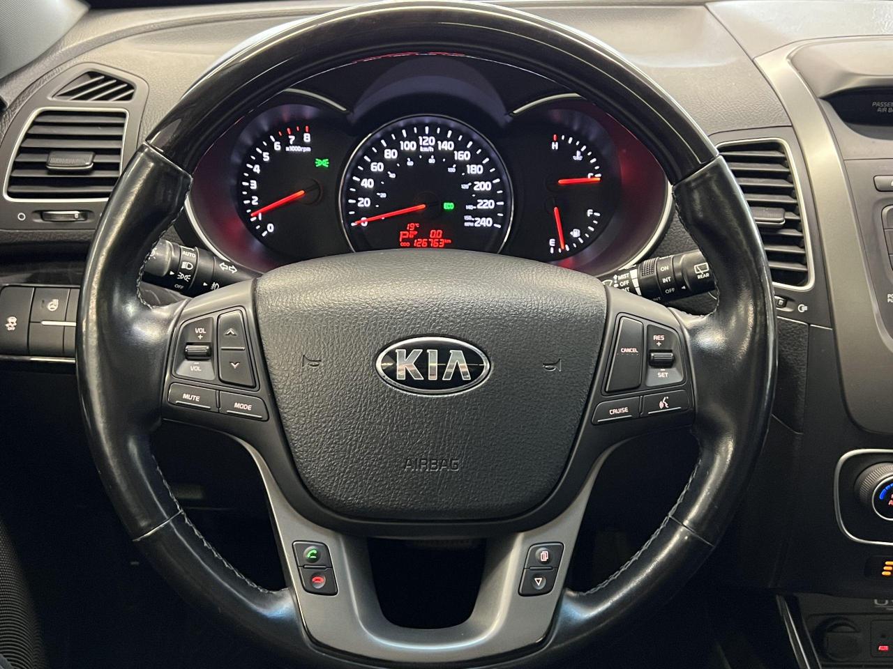 2015 Kia Sorento EX AWD+Pano Roof+Heated Seats+Camera+Bluetooth+A/C Photo9