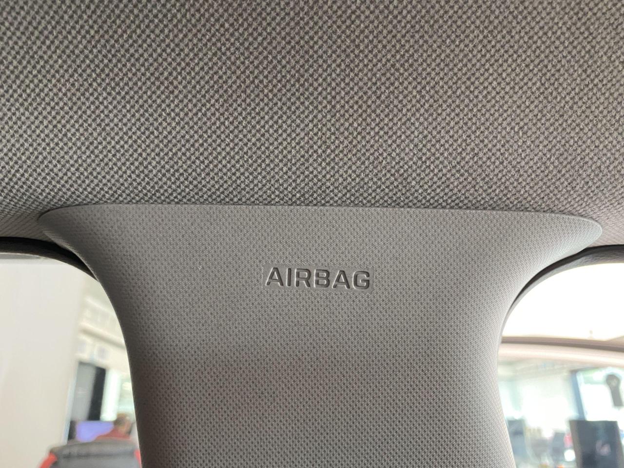 2017 Hyundai Elantra GL+ApplePlay+Camera+Blind Spot+CLEAN CARFAX - Photo #39
