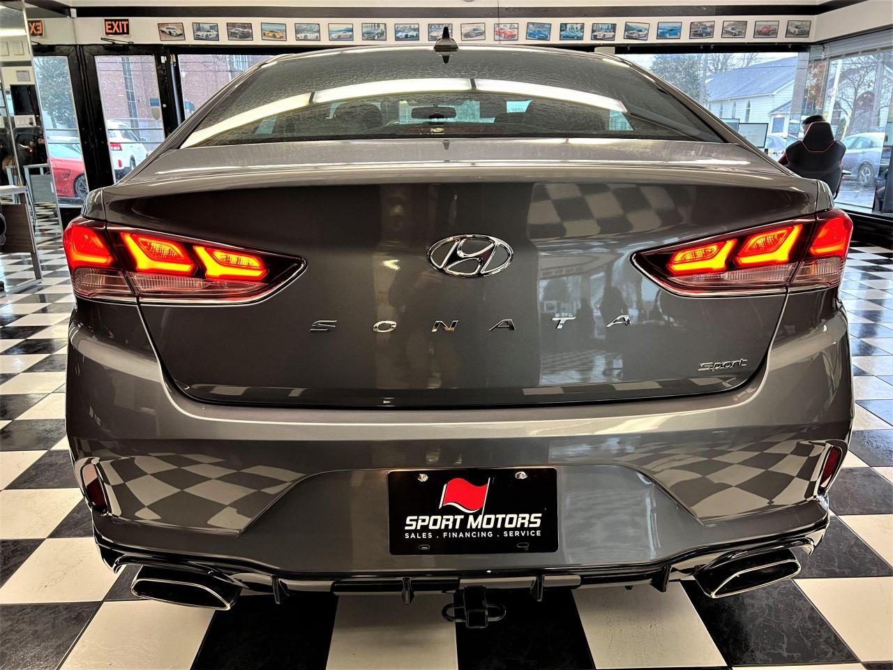 2018 Hyundai Sonata Sport+Roof+ApplyPlay+Camera+BlindSpot+CLEAN CARFAX Photo3