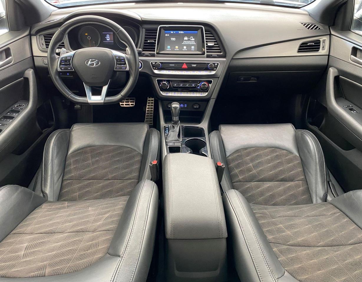 2018 Hyundai Sonata Sport+Roof+ApplyPlay+Camera+BlindSpot+CLEAN CARFAX - Photo #8