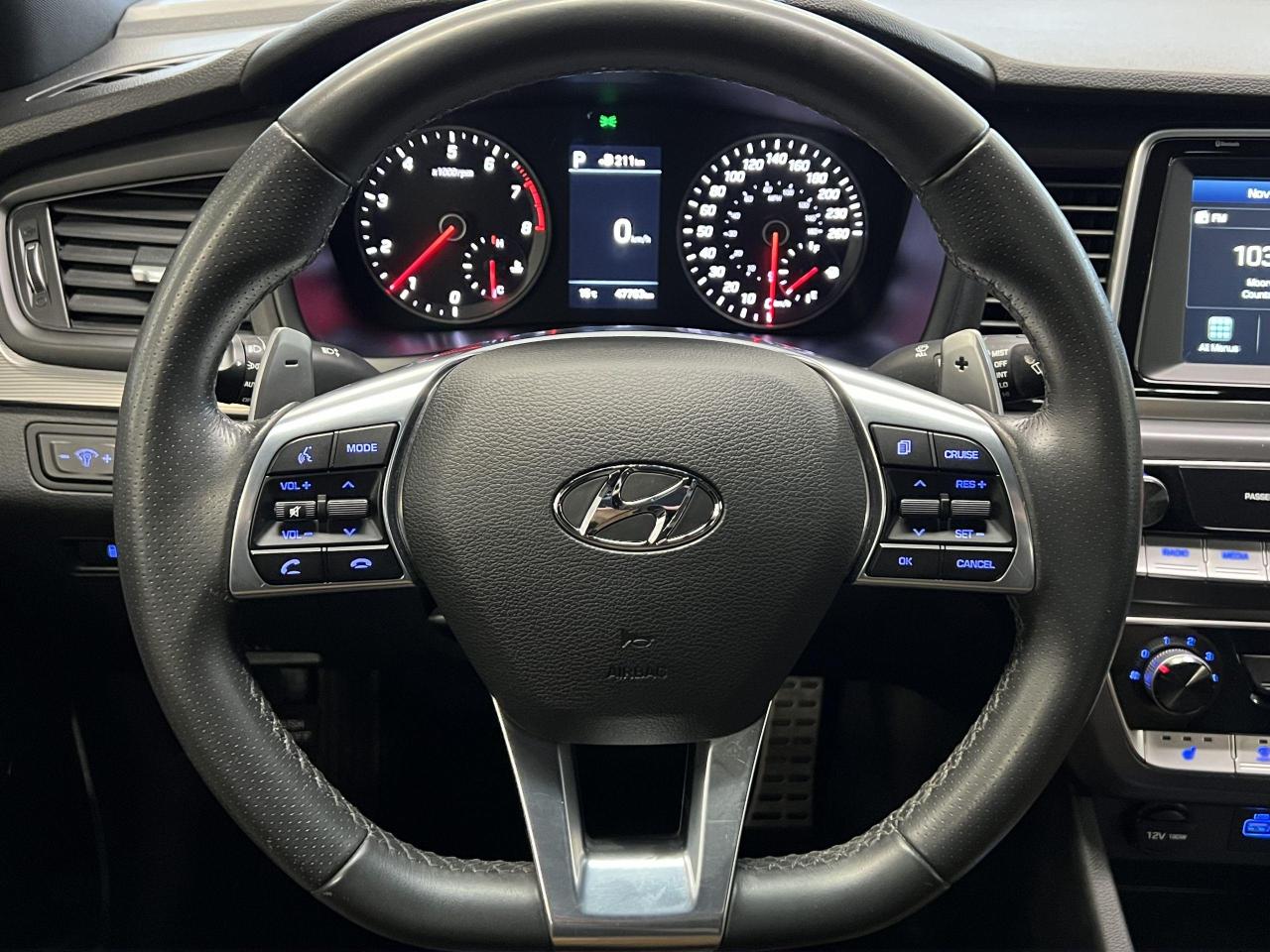 2018 Hyundai Sonata Sport+Roof+ApplyPlay+Camera+BlindSpot+CLEAN CARFAX - Photo #9