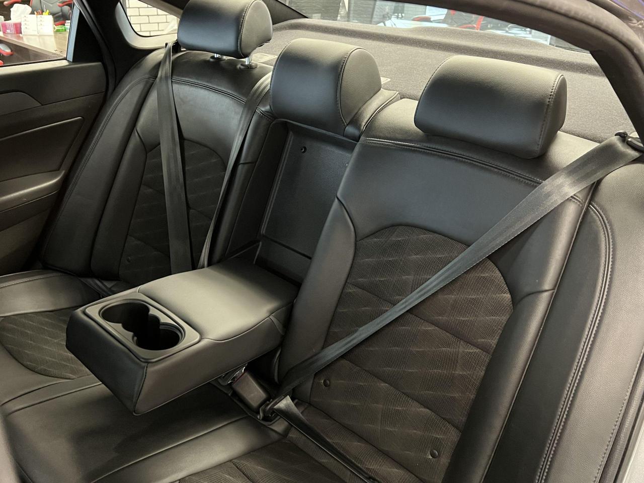2018 Hyundai Sonata Sport+Roof+ApplyPlay+Camera+BlindSpot+CLEAN CARFAX - Photo #24
