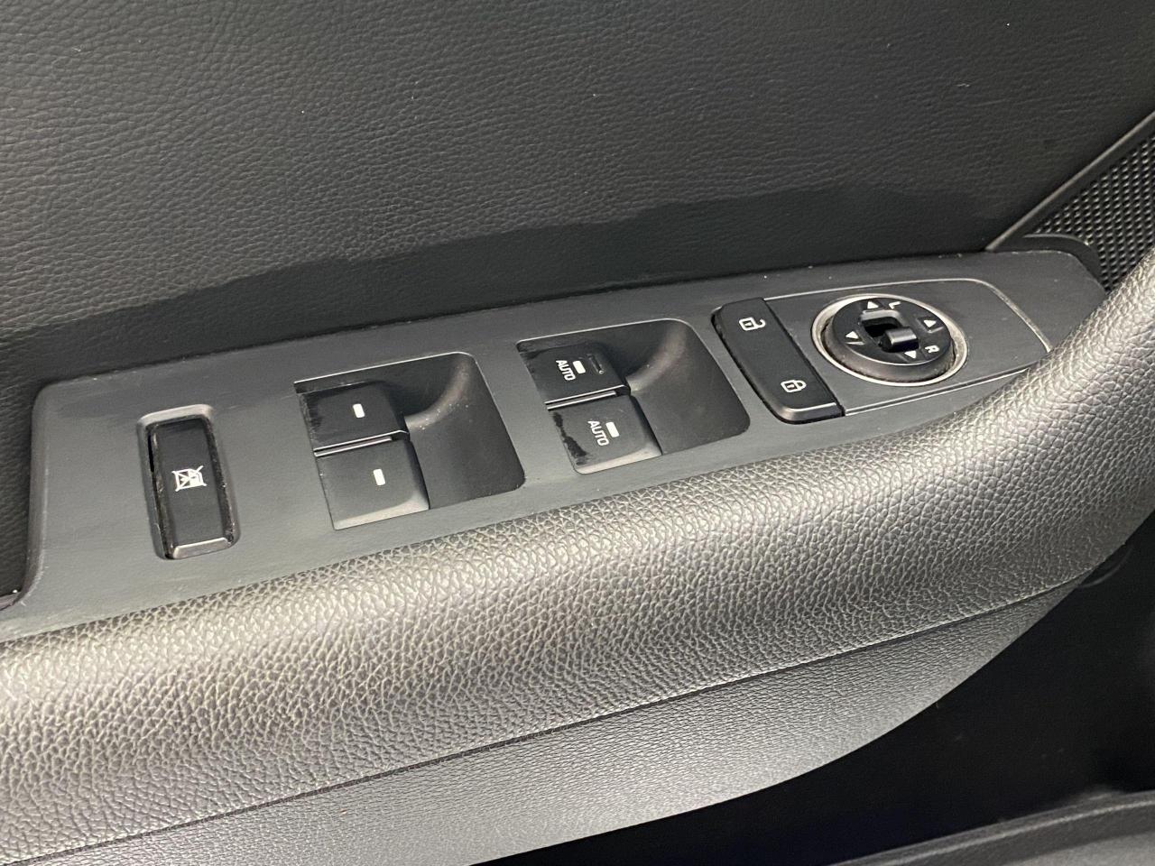 2018 Hyundai Sonata Sport+Roof+ApplyPlay+Camera+BlindSpot+CLEAN CARFAX Photo41