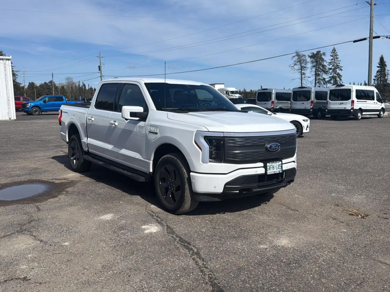 2023 Ford F-150 Lightning Lariat Photo