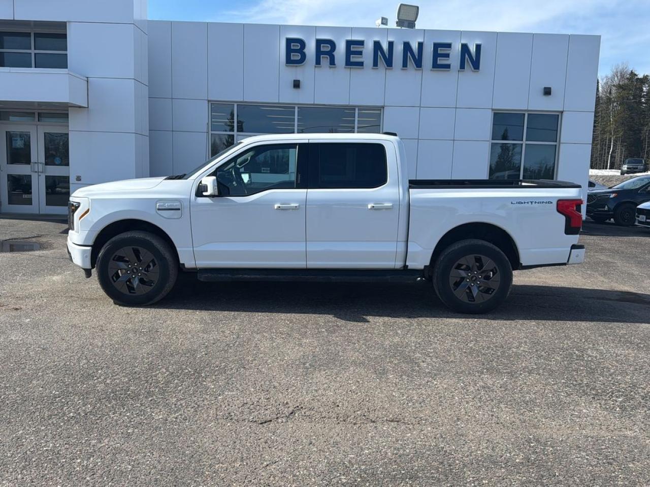 2023 Ford F-150 Lightning Lariat Photo