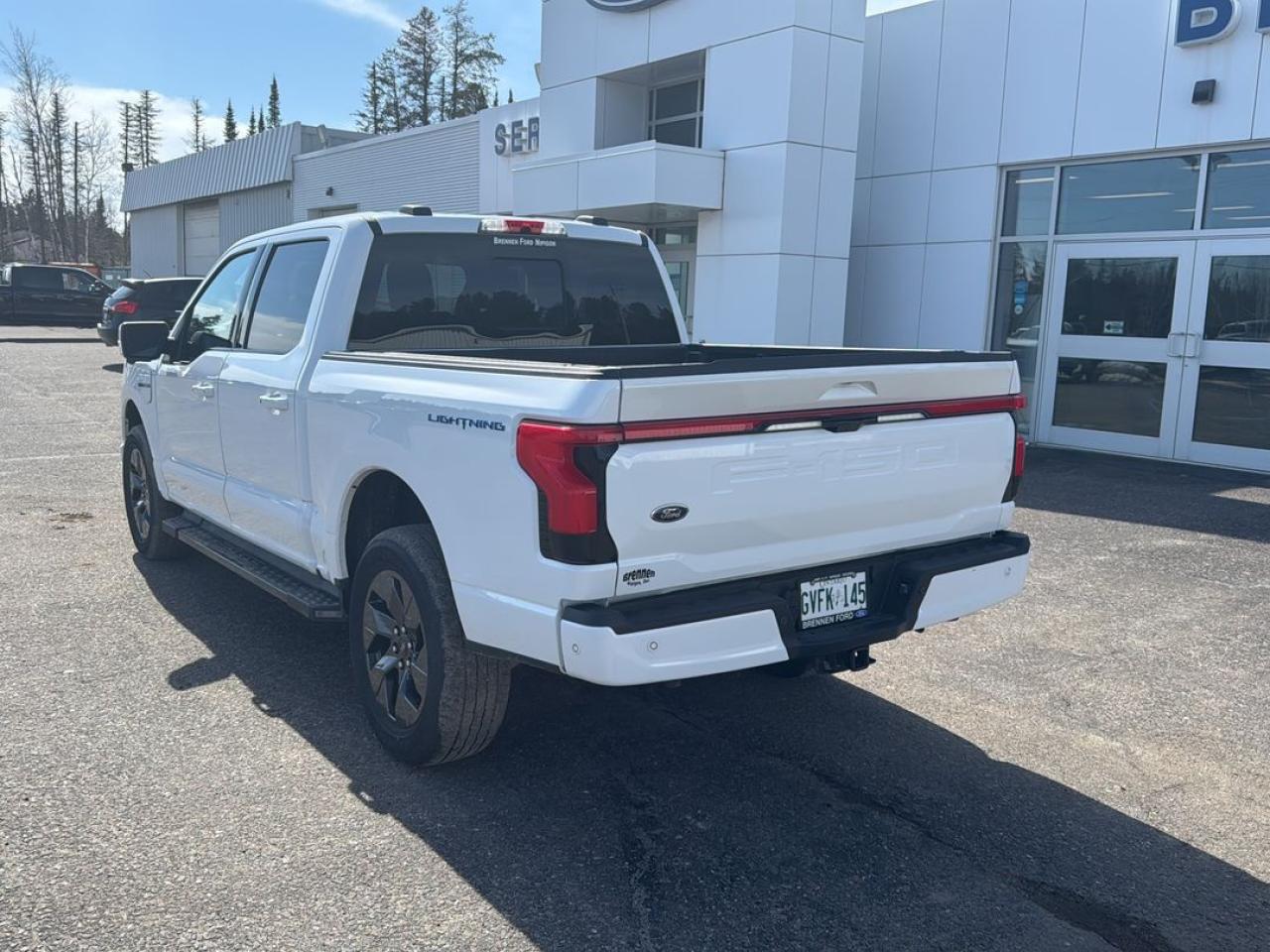 2023 Ford F-150 Lightning Lariat Photo