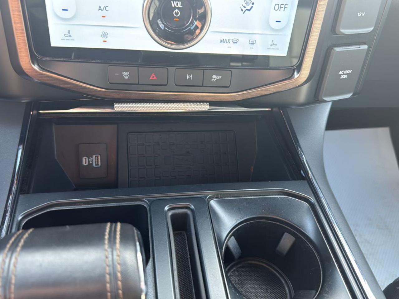 2023 Ford F-150 Lightning Lariat Photo