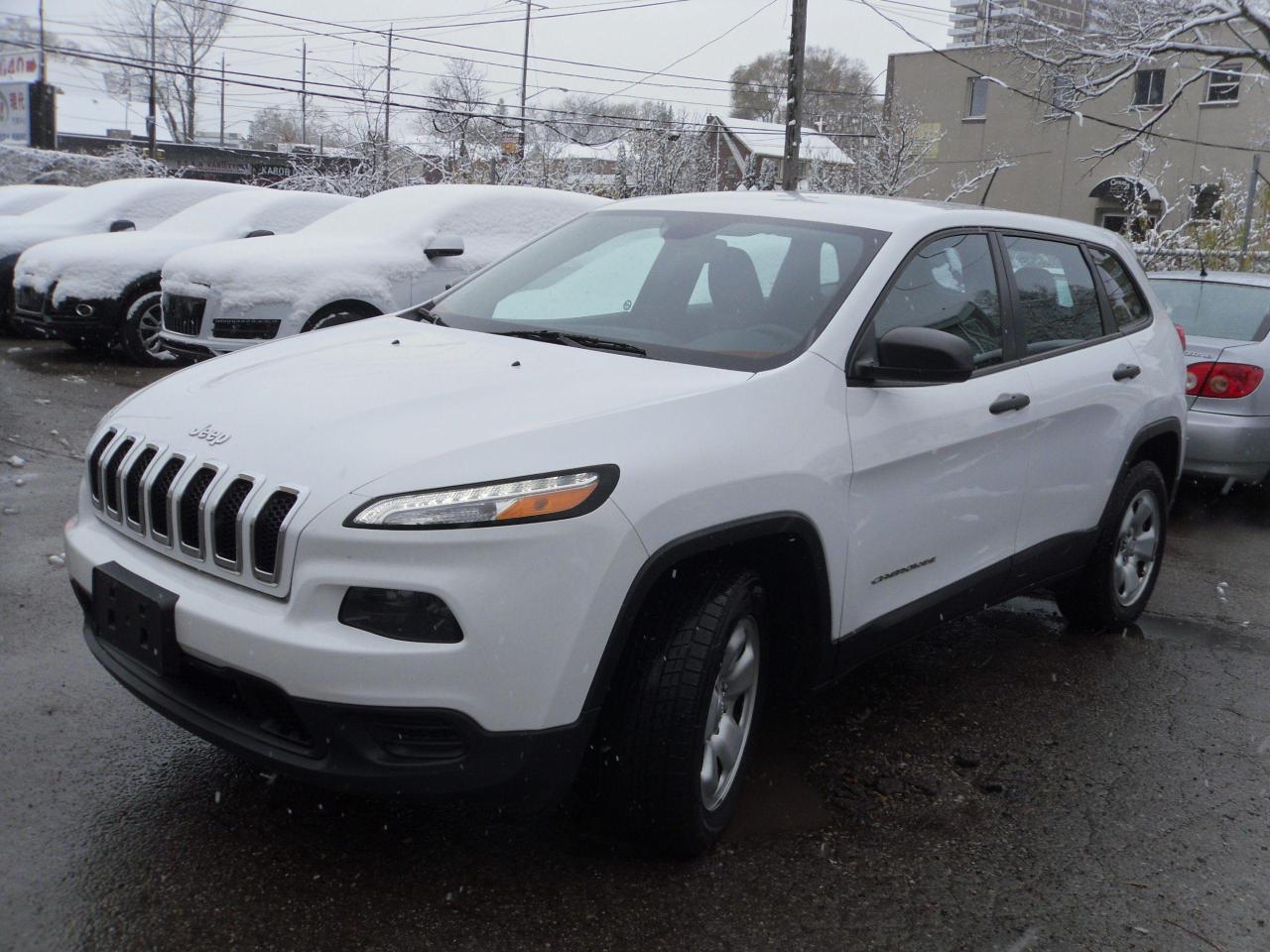 2016 Jeep Cherokee Sport - Photo #1