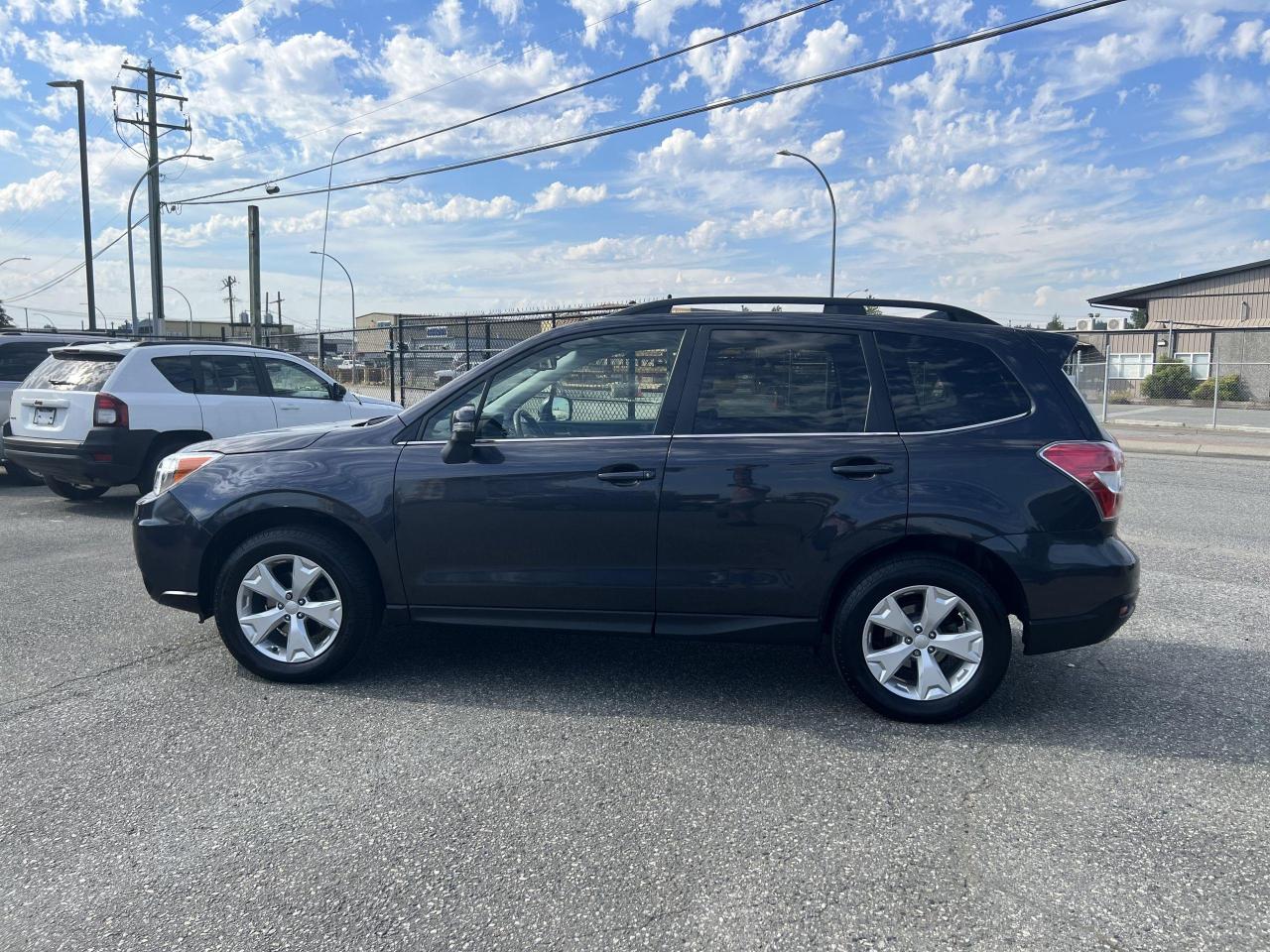 2016 Subaru Forester 5dr Wgn CVT 2.5i Limited - Photo #8