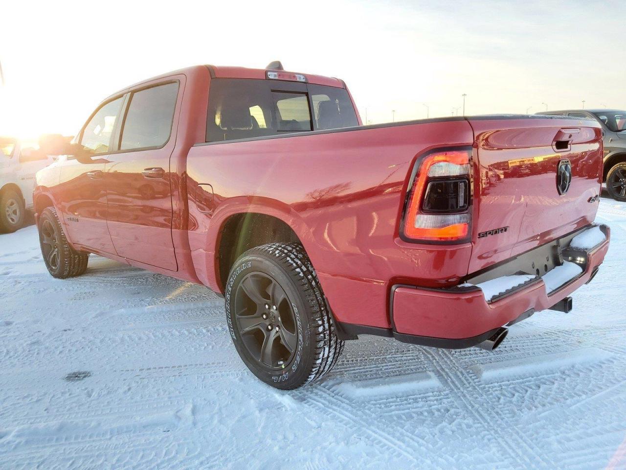 2022 RAM 1500 SPORT Photo4