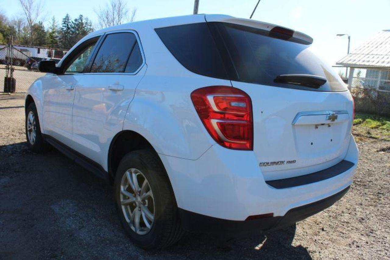 2017 Chevrolet Equinox  Photo4