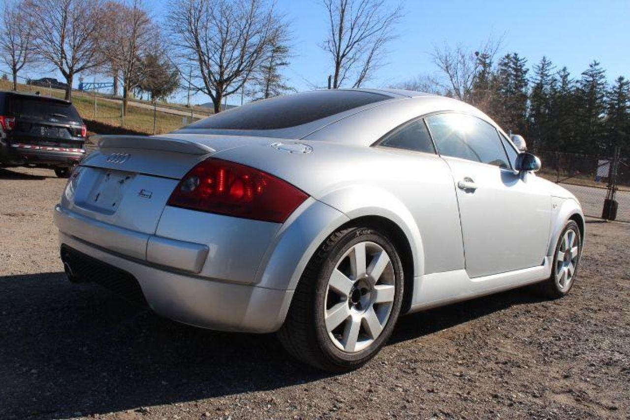 2003 Audi TT  Photo2