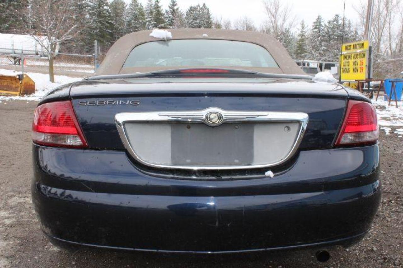 2004 Chrysler Sebring  Photo