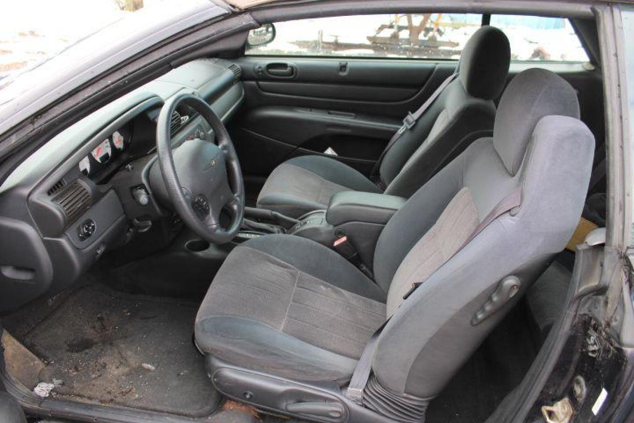 2004 Chrysler Sebring  Photo