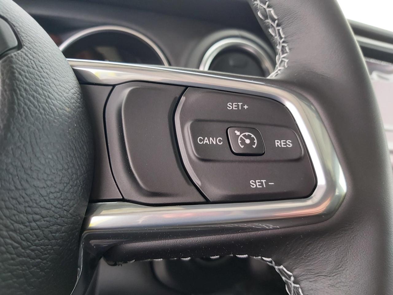 9303352