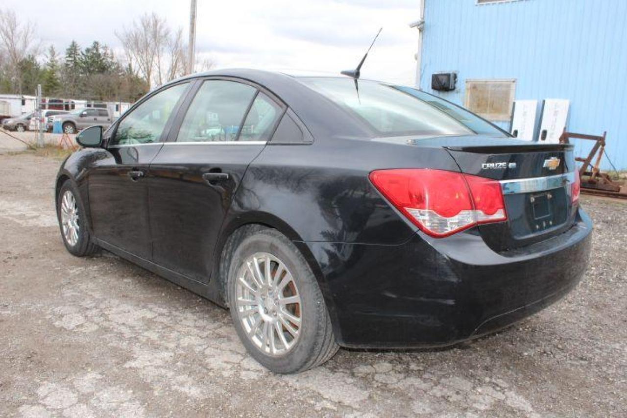 2012 Chevrolet Cruze  Photo3