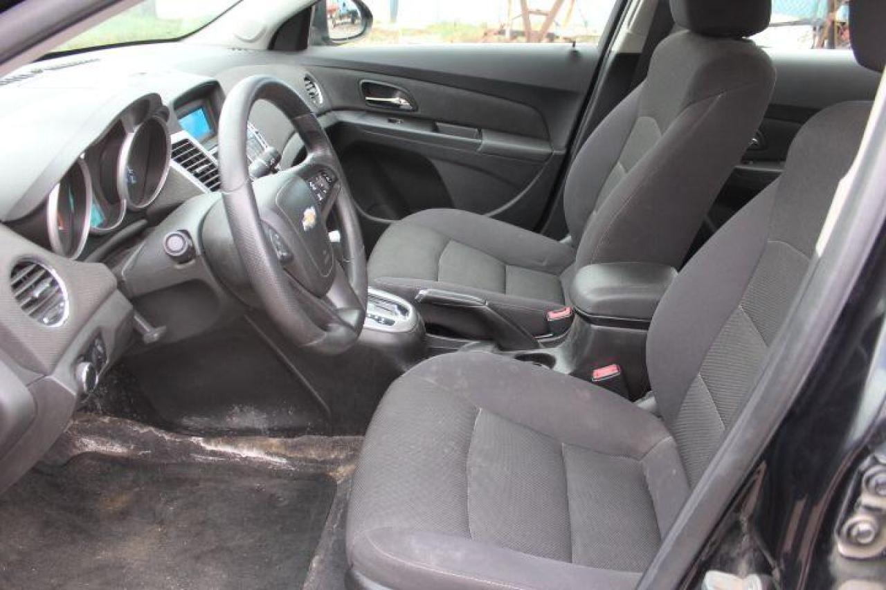 2012 Chevrolet Cruze  Photo4