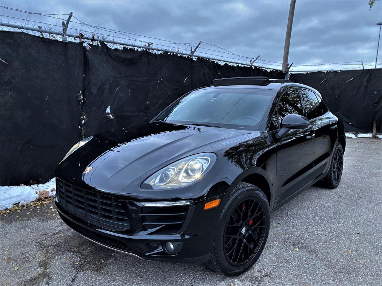 2015 Porsche Macan 