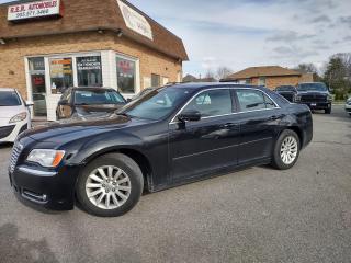 Used 2013 Chrysler 300 4dr Sdn Touring RWD for sale in Oshawa, ON