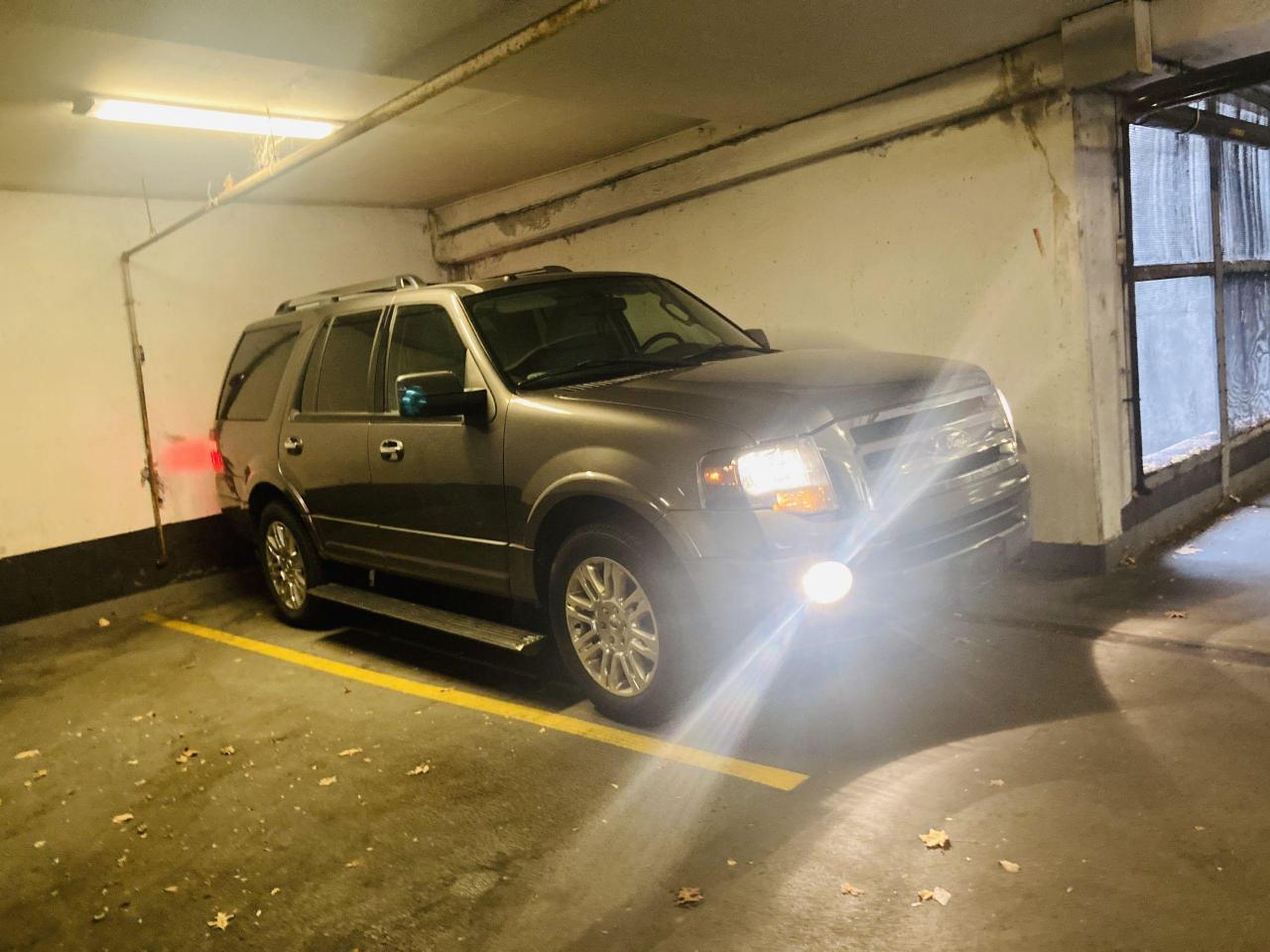 2011 Ford Expedition 4WD 4dr Limited