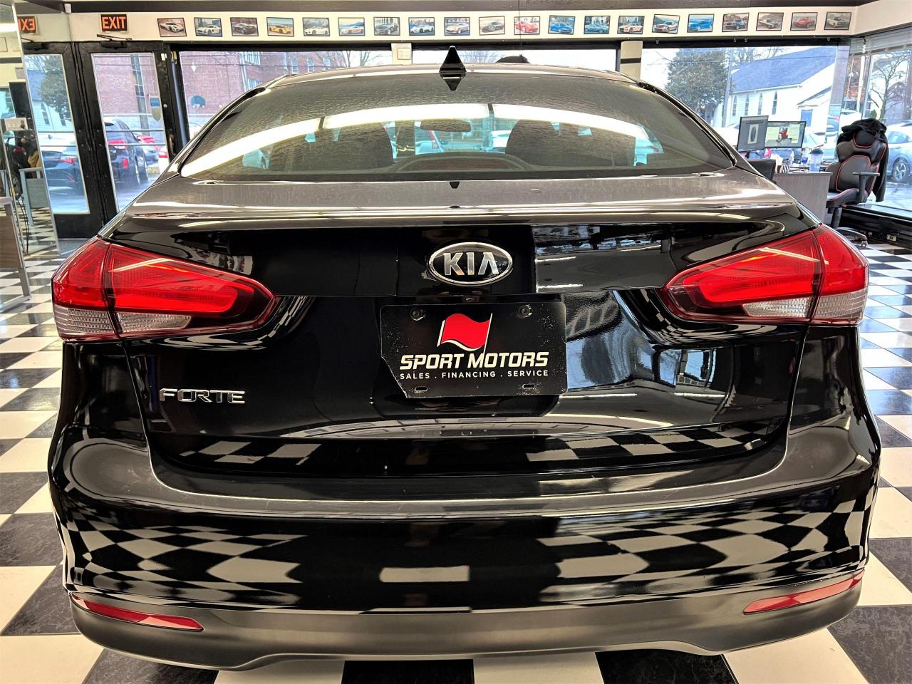 2018 Kia Forte LX+APPLEPLAY+CAMERA+NEW TIRES+CLEAN CARFAX Photo3