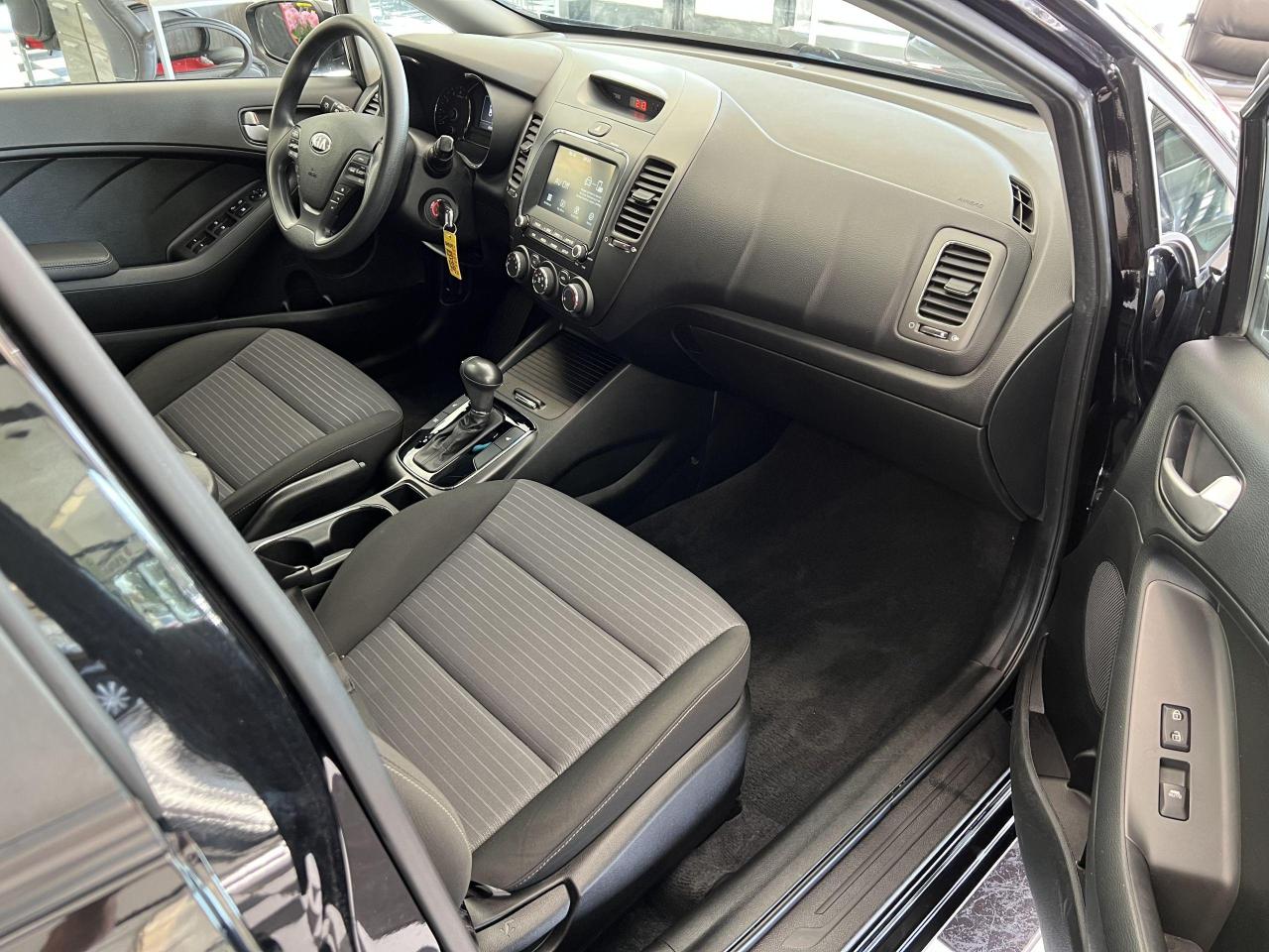 2018 Kia Forte LX+APPLEPLAY+CAMERA+NEW TIRES+CLEAN CARFAX Photo22