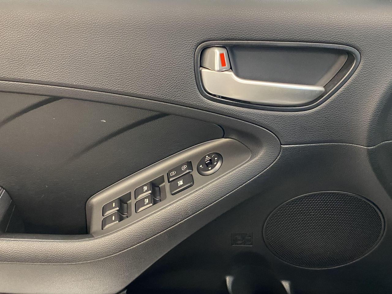 2018 Kia Forte LX+APPLEPLAY+CAMERA+NEW TIRES+CLEAN CARFAX Photo45